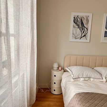 Apartment Beautiful, Modern 1-bed Apartment, 5 Mins Rer A Saint-Germain-en-Laye