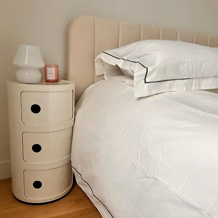 Beautiful, Modern 1-bed Apartment, 5 Mins Rer A *